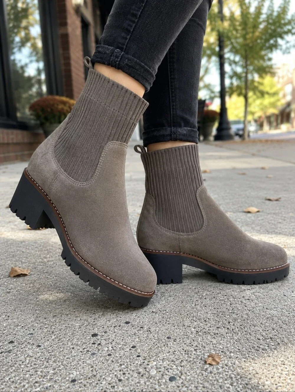 Blondo Bexeridex Waterproof Suede Knit Sock Ankle Boots Taupe Women's 8.5